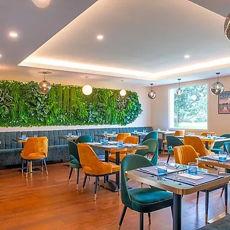 Hotel Golden Tulip Dieppe 酒店