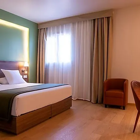 酒店 Hotel Golden Tulip Dieppe 4*
