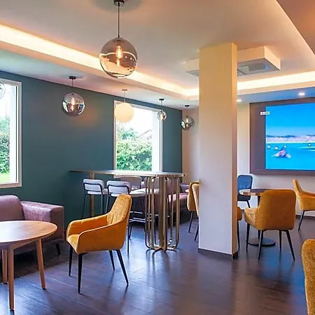 Hotel Golden Tulip Dieppe 4*